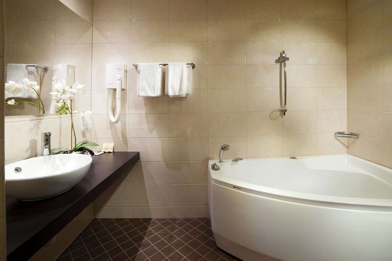 Отель Kreutzwald Hotel Tallinn Таллин-25