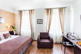 Отель Kreutzwald Hotel Tallinn Таллин Двухместный номер Zen с 1 кроватью или 2 отдельными кроватями и гидромассажной ванной-2