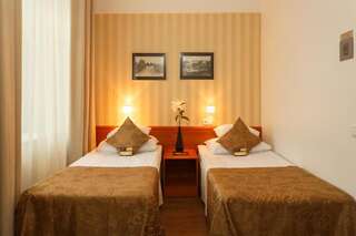 Отель Kreutzwald Hotel Tallinn Таллин Стандартный двухместный номер с 1 кроватью или 2 отдельными кроватями-11